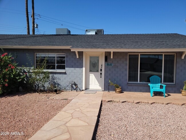 Building Photo - 8661 E Monte Vista Rd