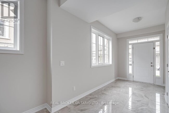 Building Photo - 2305 Natasha Cir