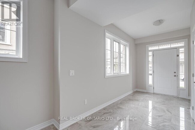 Photo du bâtiment - 2305 Natasha Cir