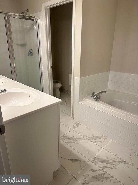Foto del edificio - 1707 Fieldstone Ct