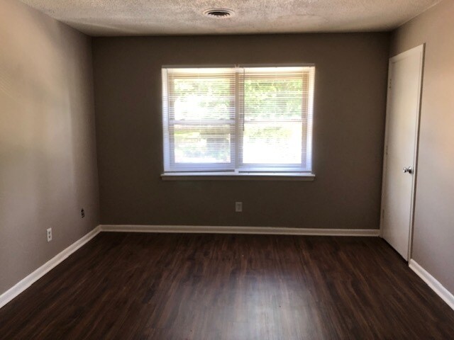 Foto del edificio - 407 Sykes Ave