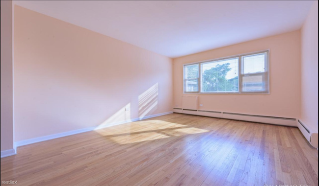 Foto del edificio - 6823 N Seeley Ave