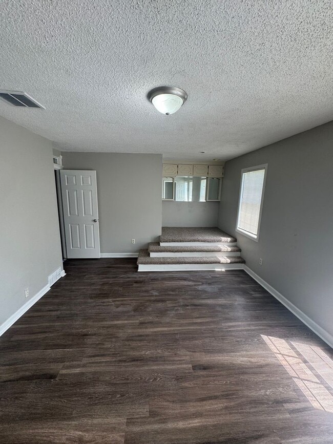 Foto del edificio - 3077 McVay Trail Dr