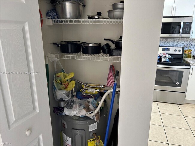 Foto del edificio - 3 br, 2.5 bath House - 6255 Kendale Lakes Cir