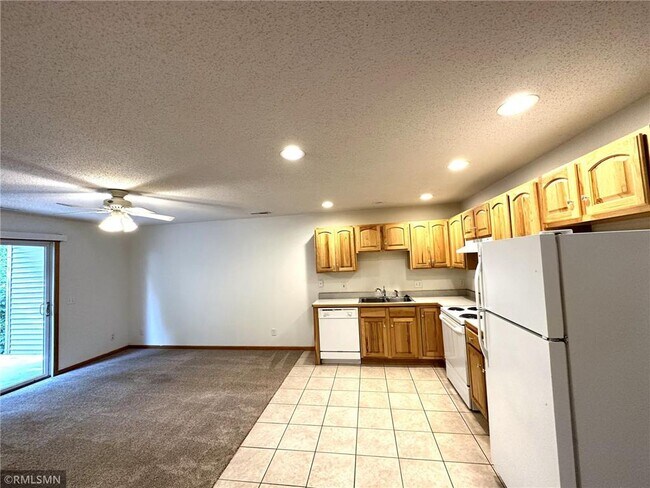 Foto del edificio - 1271 Pinewood Trail