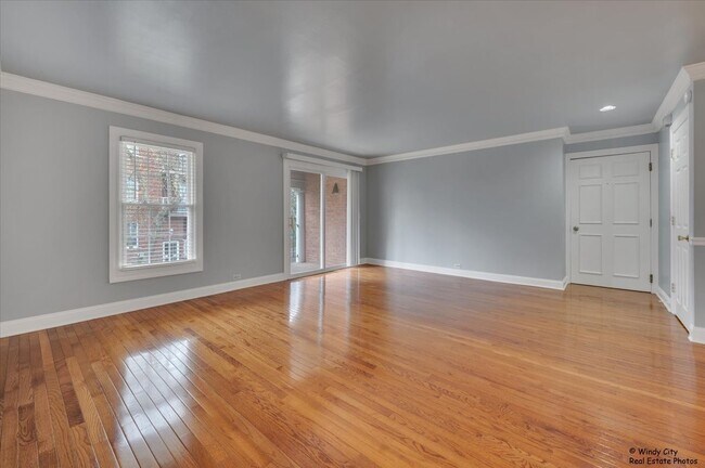Building Photo - 510 Shorely Dr