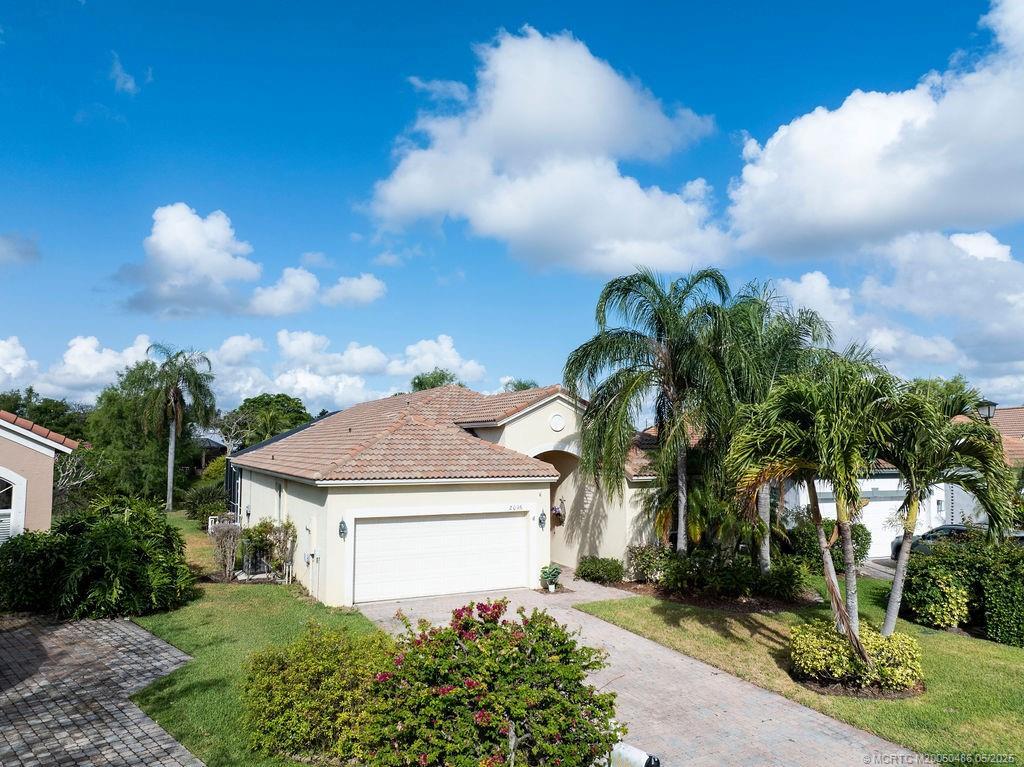 Foto principal - 2096 NW Marsh Rabbit Ln