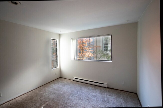 Master Bedroom - 2000 California Ave SW