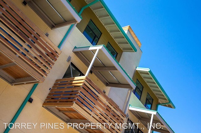 Building Photo - 4330 Palm Ave