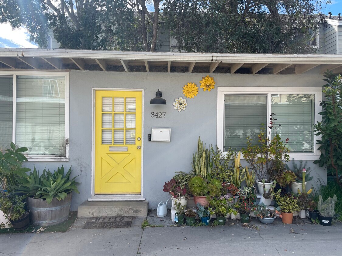 Foto principal - 3427 E Wilton St