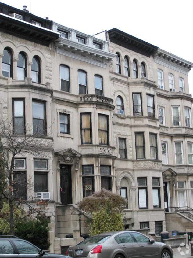 Foto del edificio - 202 8th Ave