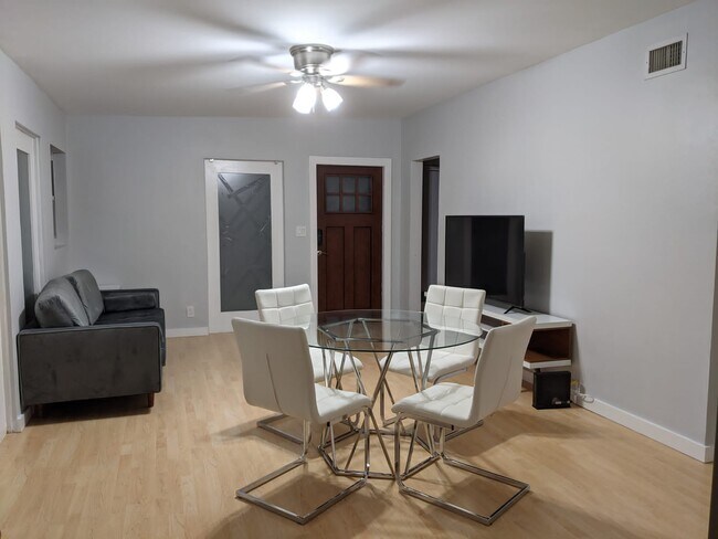 Building Photo - 1650 Jackson St