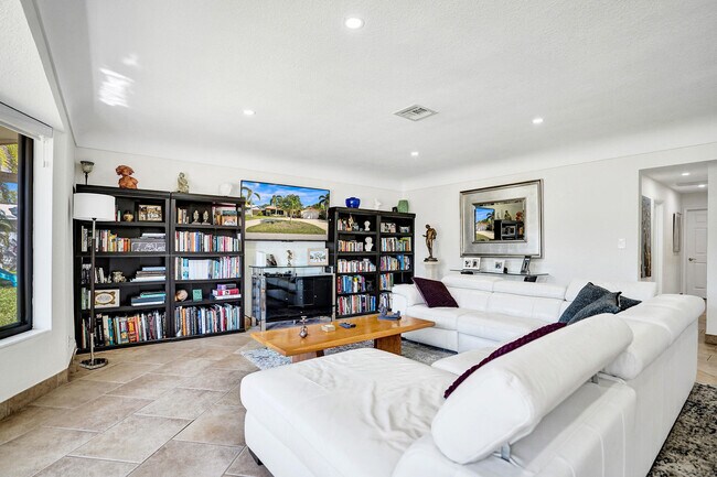 Foto del edificio - 1520 NE 53rd St