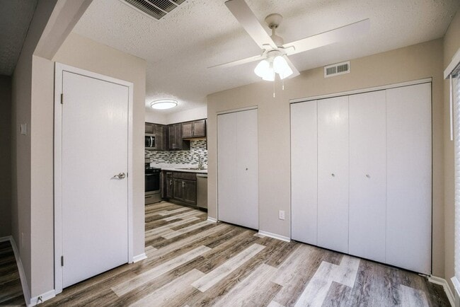 Interior Photo - TOWNHOMES AT MCNAUGHTEN