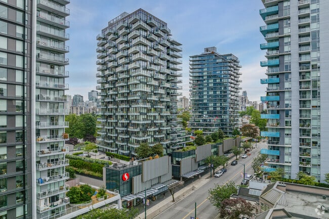 Building Photo - Zephyr Apartments