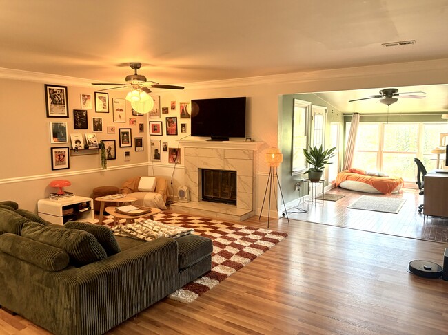 Living Room + sunroom - 1330 Poplar Pointe SE