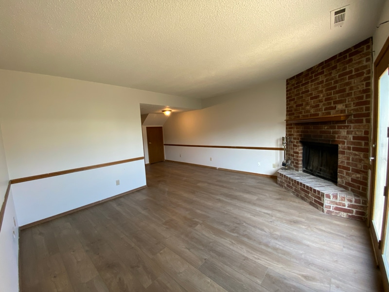 Photo - 294 W Mountain St