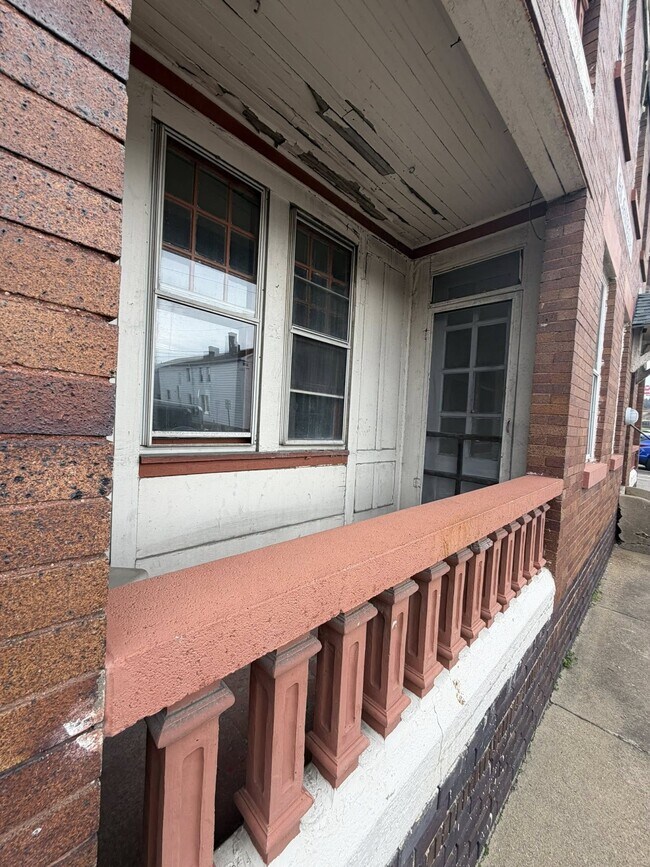 Foto del edificio - 715 Elberon Ave