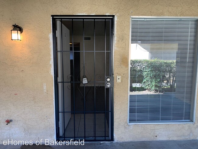 Building Photo - 4401 Parkwood Ct