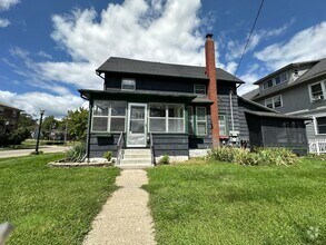 Building Photo - 346 W Wesley St