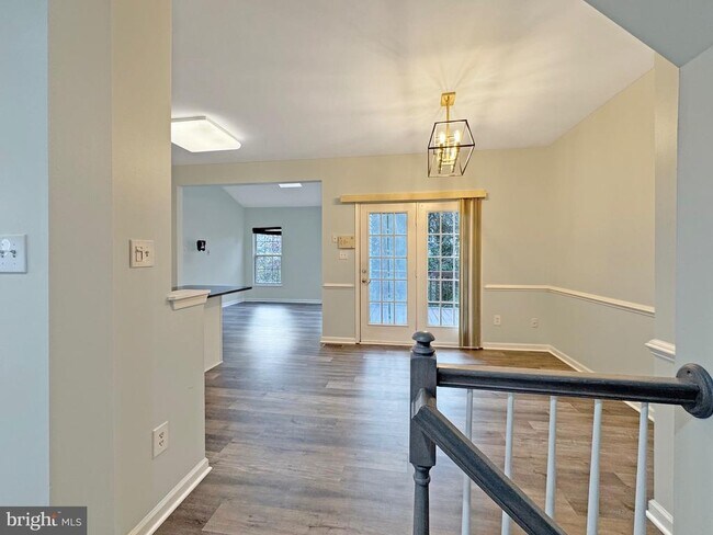 Foto del edificio - 25415 Morse Dr