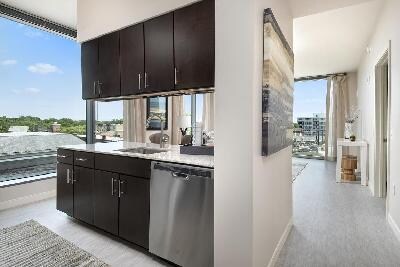 Foto del edificio - 150 Forest Ave