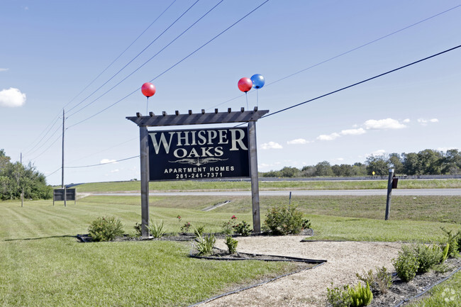 Foto del edificio - Whisper Oaks Apartments