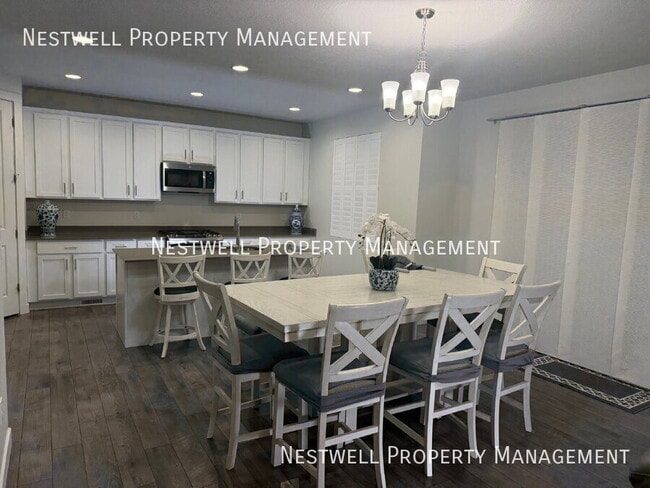 Building Photo - 3848 Safflower Dr