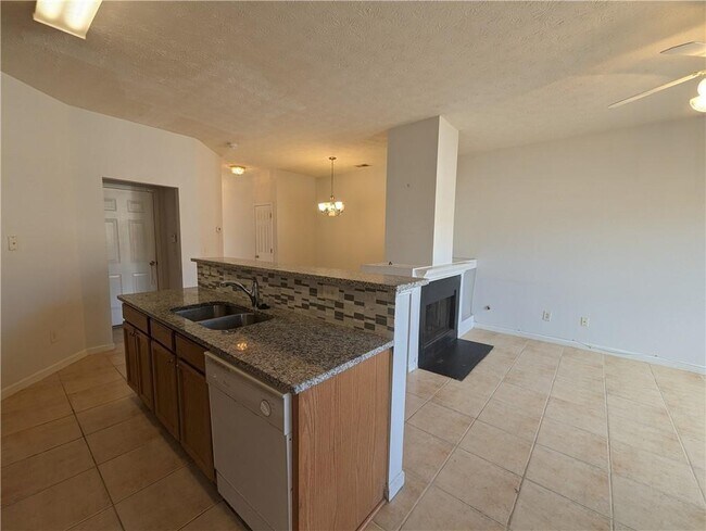 Foto del edificio - 158 Haven Oak Way