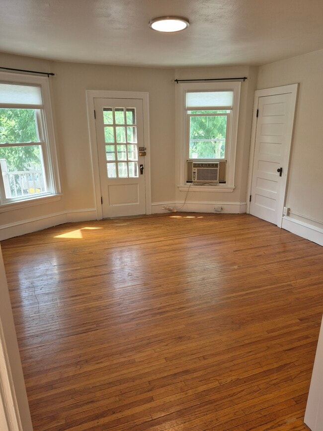 Living Room - 1047 E Gorham St