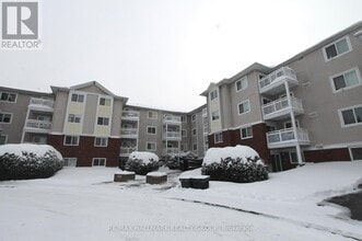 Building Photo - 268 Lorry Greenberg Dr