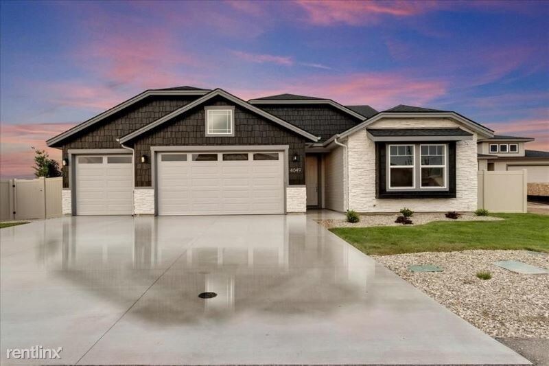 Primary Photo - 3 br, 2 bath House - 4049 S Lava Springs Loop