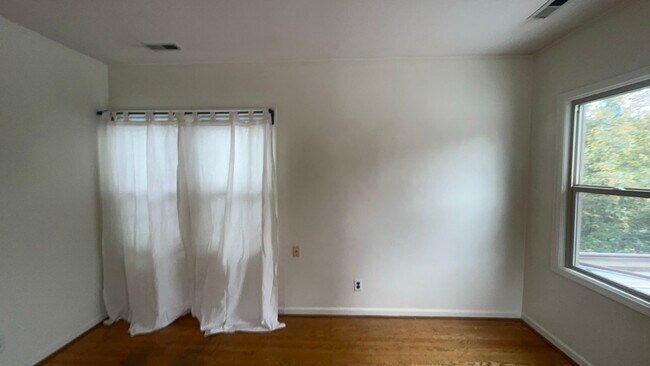 Foto del edificio - 5944-5948 NE 30th Ave