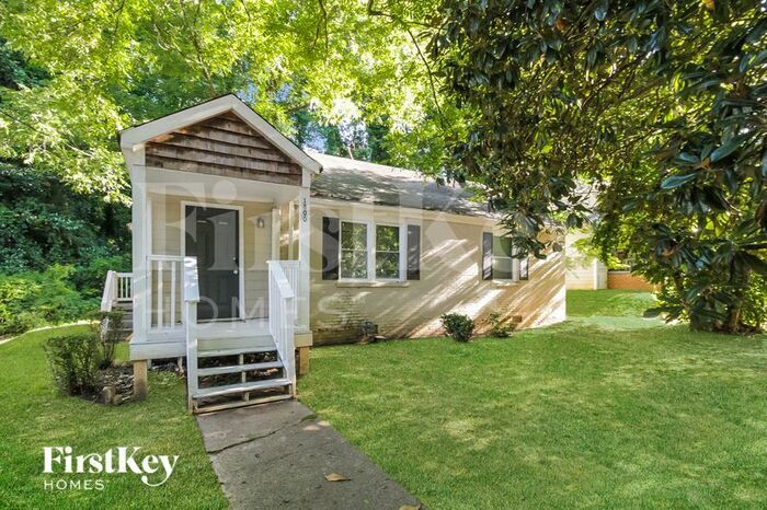 Primary Photo - 1800 Oakmont Drive