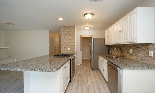 Foto del edificio - 10 Still Glen Ct