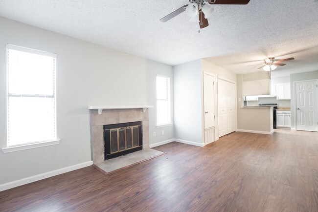 Foto del edificio - Callaghan Heights Apartments