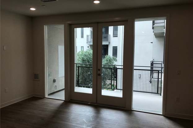 Building Photo - 2320 Nolita-