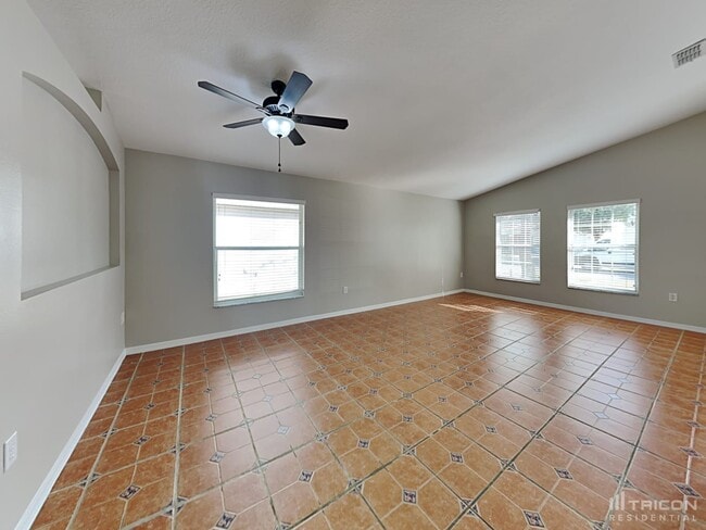 Building Photo - 14131 Colonial Spring Way
