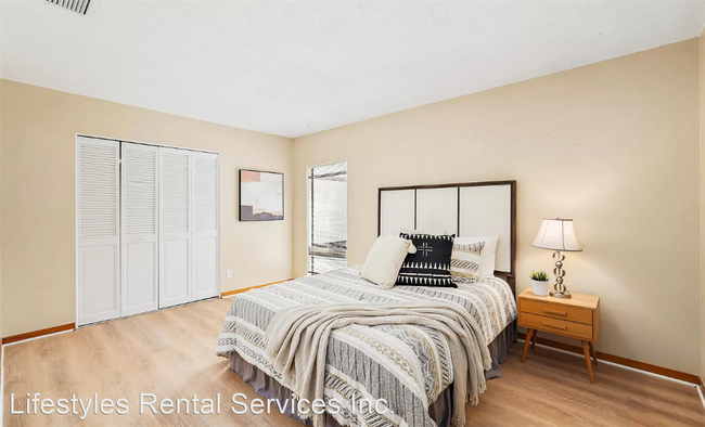 Foto del edificio - 3 br, 2.5 bath House - 7630 Las Palmas Way...