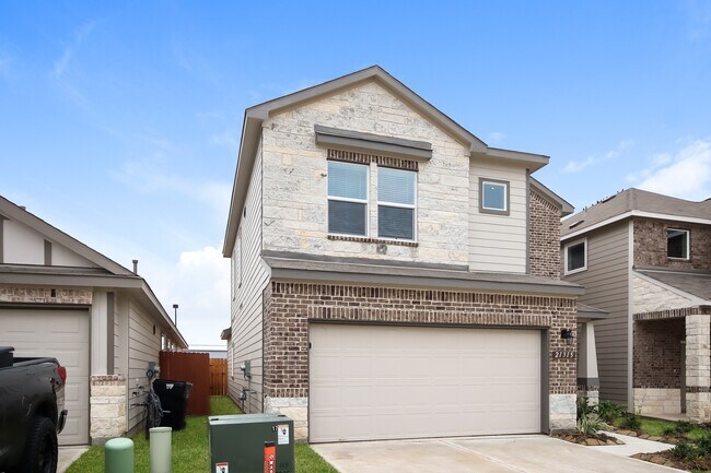Foto del edificio - 21315 Cypress Conifer Dr