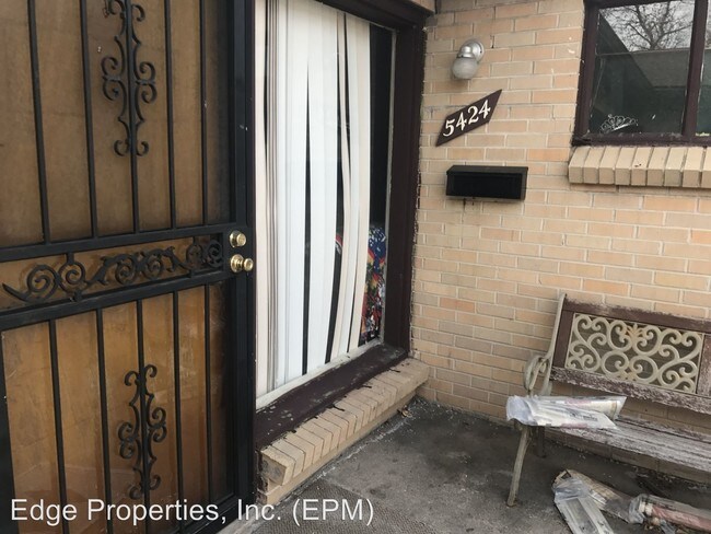 Foto del edificio - 5420 E Asbury Ave