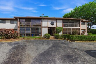 Building Photo - 9412 S Belfort Cir