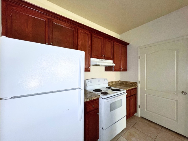 Building Photo - 1601 B Jacaman Rd