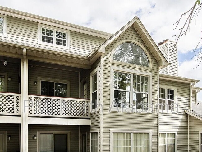 Foto del edificio - 1014 Stones Throw Dr NW
