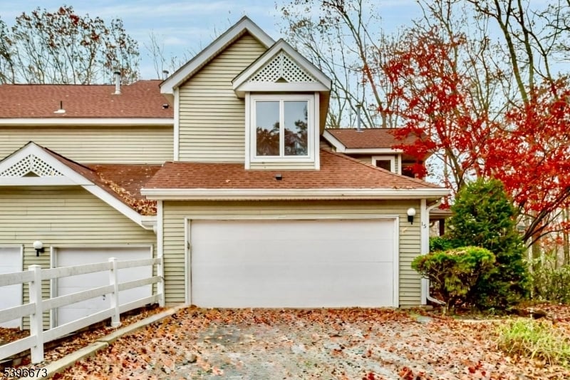 Foto principal - 15 Stonehouse Ct