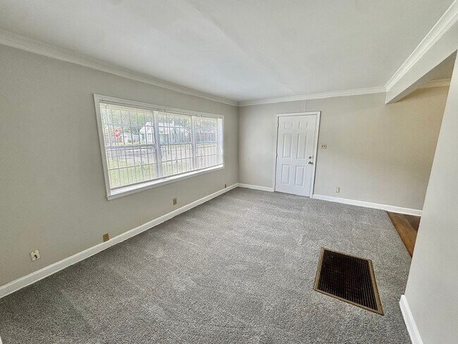 Foto del edificio - 1068 Railton Rd
