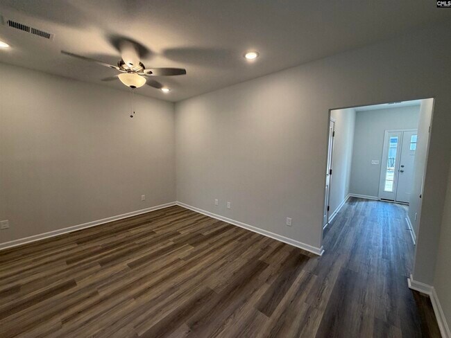 Foto del edificio - 2041 Armada Rd