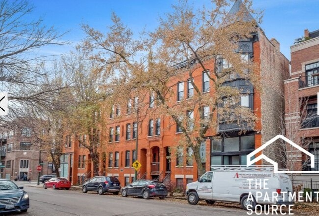 Building Photo - 1208 W Wrightwood Ave