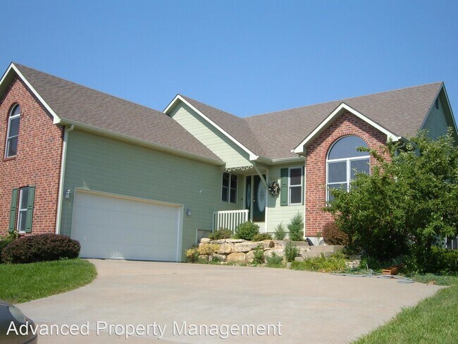 Building Photo - 5 br, 3 bath House - 2040 Estella