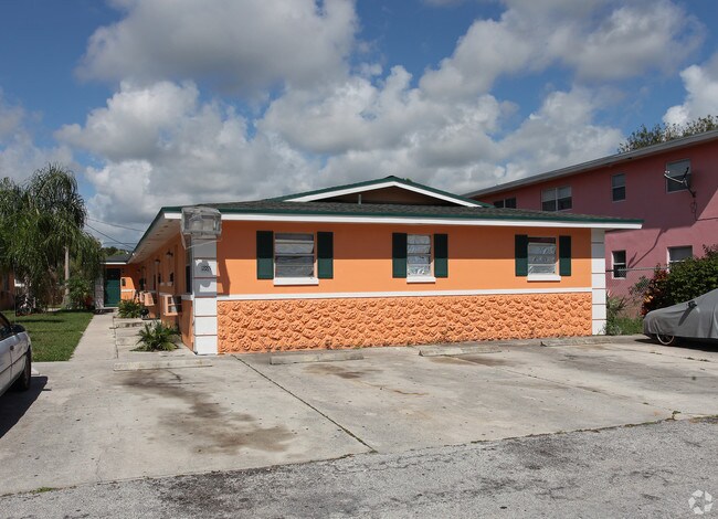 Foto del edificio - Vero Beach Apartments